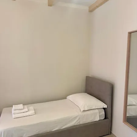 Apartment Dimora Del Vicolo Bari